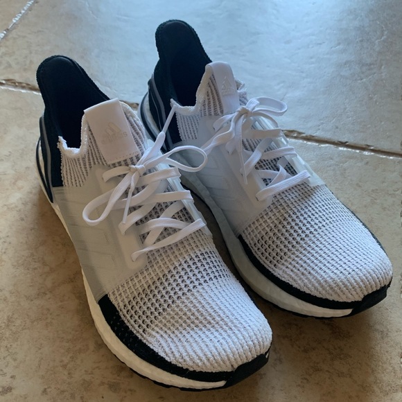 adidas ultraboost 19 panda